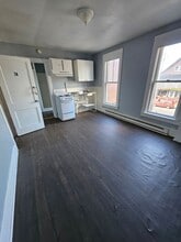 Building Photo - 227 W 18th St Building Photo - 227 W 18th St