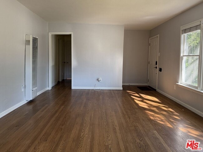 Foto del edificio - 11527 Albers St