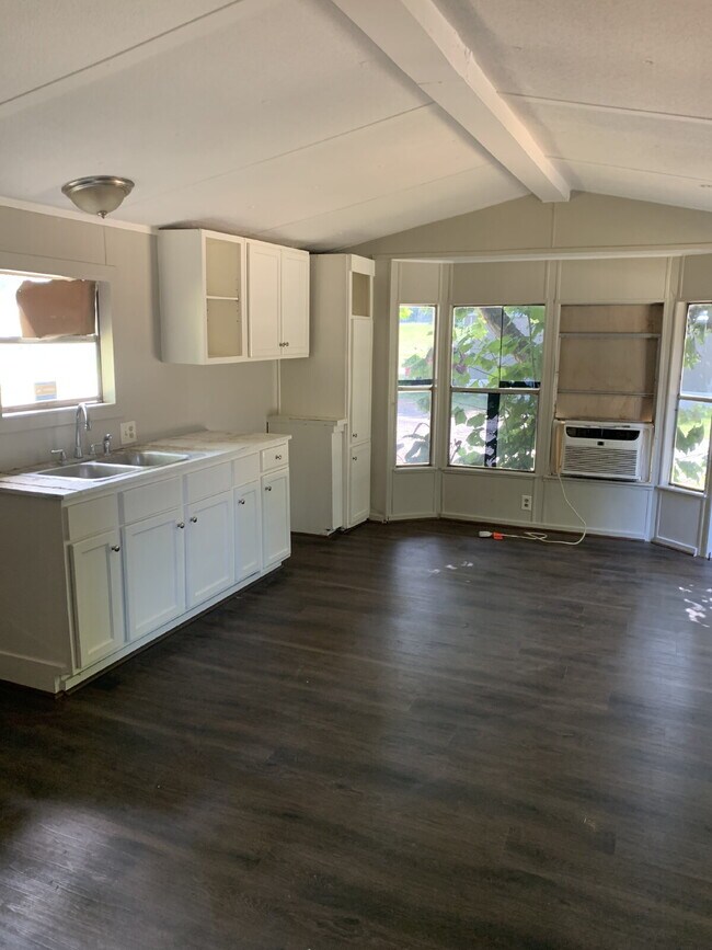 Building Photo - A Simple Home for You Available for Sale o...