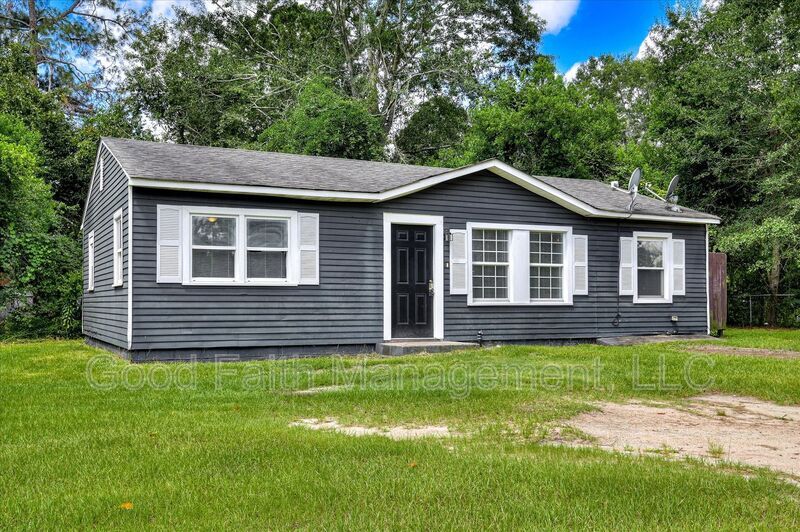 Foto principal - 1906 Roberson Rd
