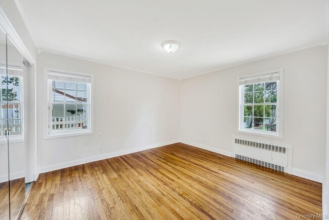 Building Photo - 890 Polk Ave