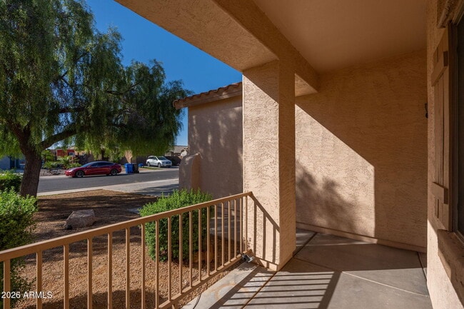 Building Photo - 15224 W Desert Hills Dr