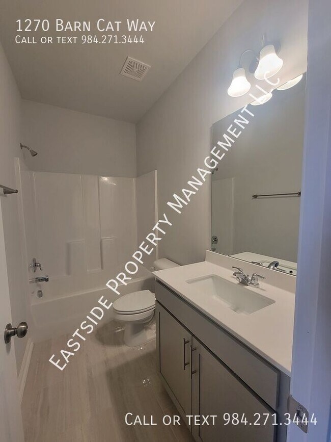 Foto del edificio - 1270 Barn Cat Way