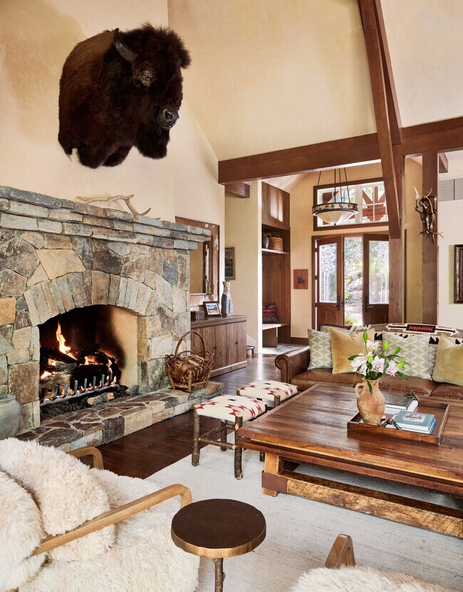 Building Photo - 1900-1902 Snowmass Creek Rd