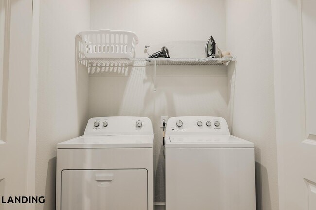 Foto del edificio - 5001 Willowgate Loop