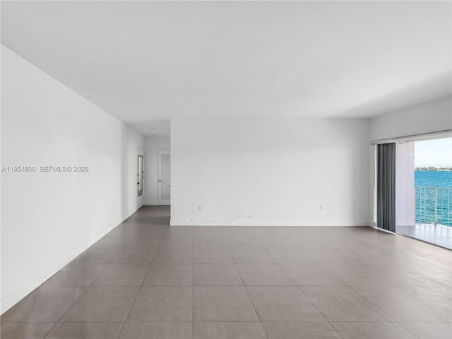 Building Photo - 7921 East Dr