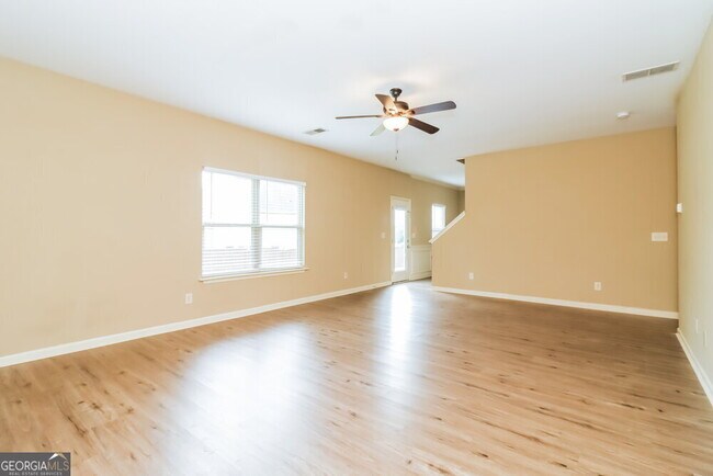 Foto del edificio - 77 Hamilton Blvd NW