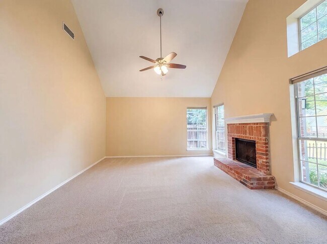Foto del edificio - 5108 Quail Ridge Dr