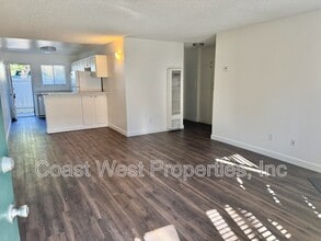 Building Photo - 3551 Roosevelt St