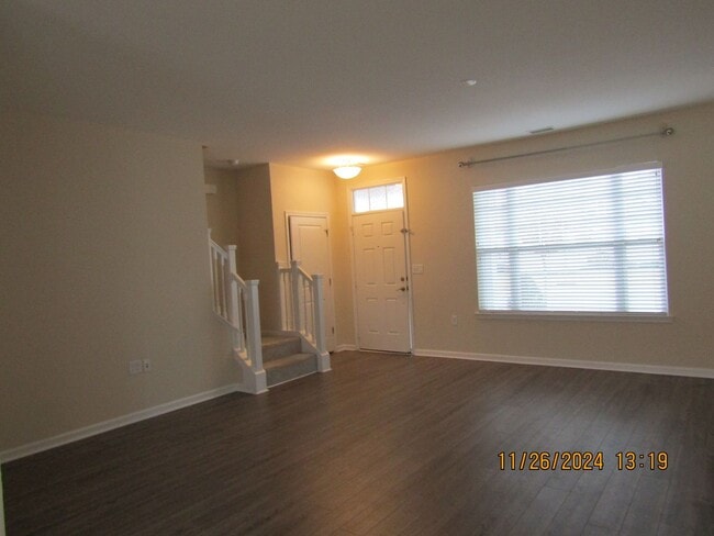 Building Photo - Hickory Manor