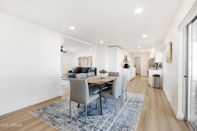 Building Photo - 6844 E Hubbell St