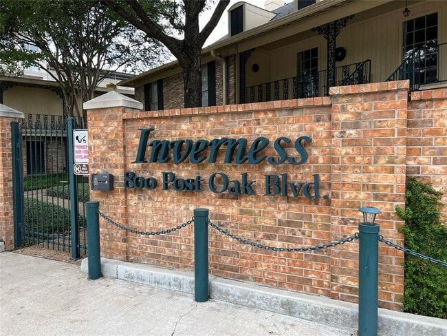 Building Photo - 800 Post Oak Blvd