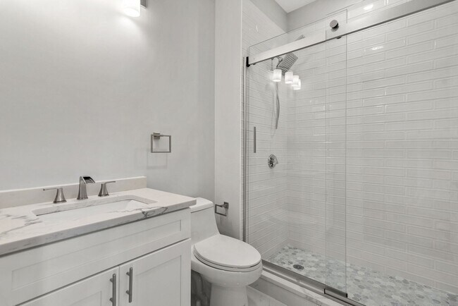 Foto del edificio - 200 Byron St