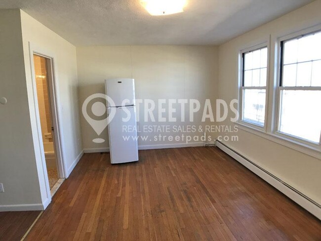 Foto del edificio - 1 bedroom in Boston MA 02135