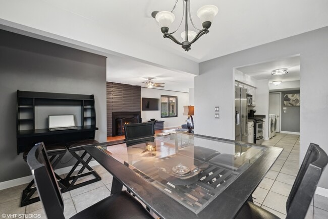Building Photo - 16452 Nottingham Ct