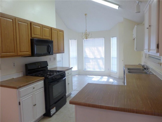 Building Photo - 5202 Rio Bravo Dr