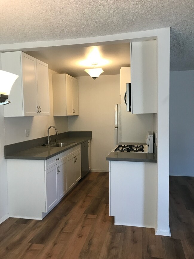 Foto del edificio - Camarillo Apartments