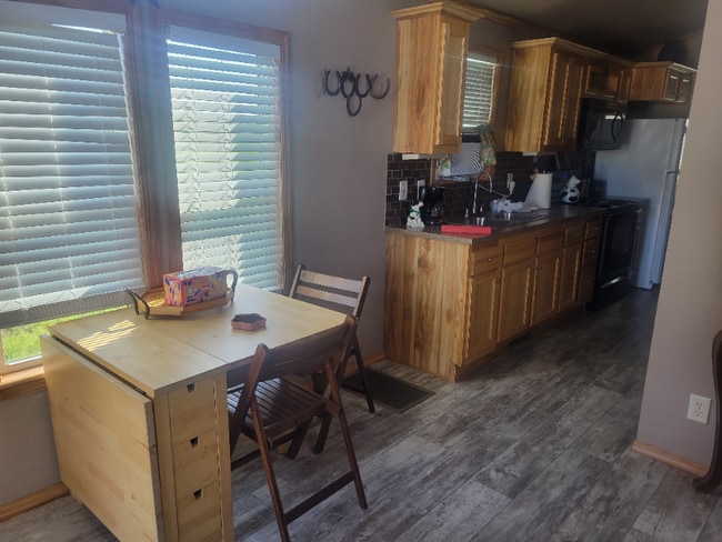 Foto del edificio - 300 Brushy Creek Ranch Rd