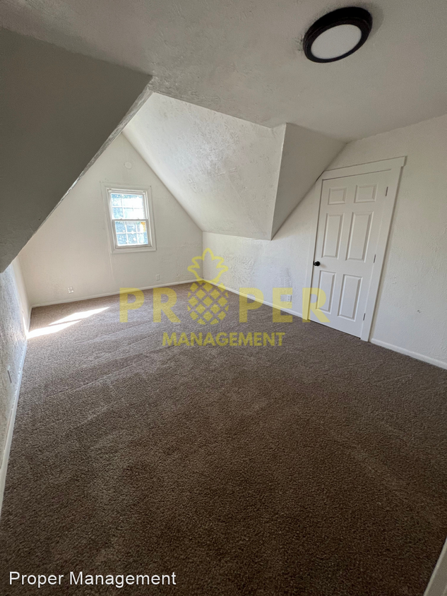 Building Photo - 4 br, 2 bath House - 1133 Princeton Dr