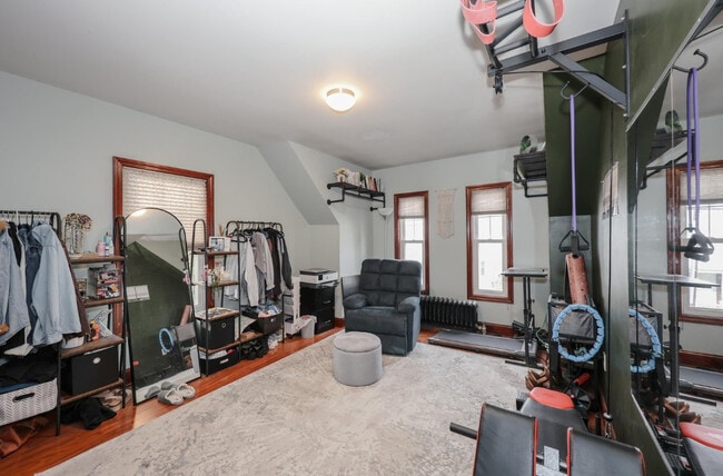 Foto del edificio - 331 E High St