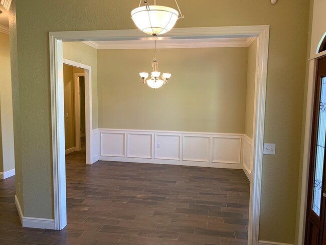 Building Photo - 9013 Spring Ridge Dr