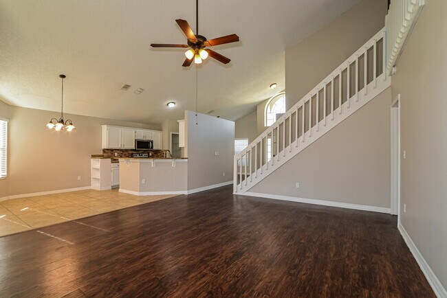 Building Photo - 2332 Flamingo Lakes Dr