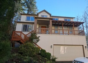 Building Photo - 5500 NW 126th Terrace