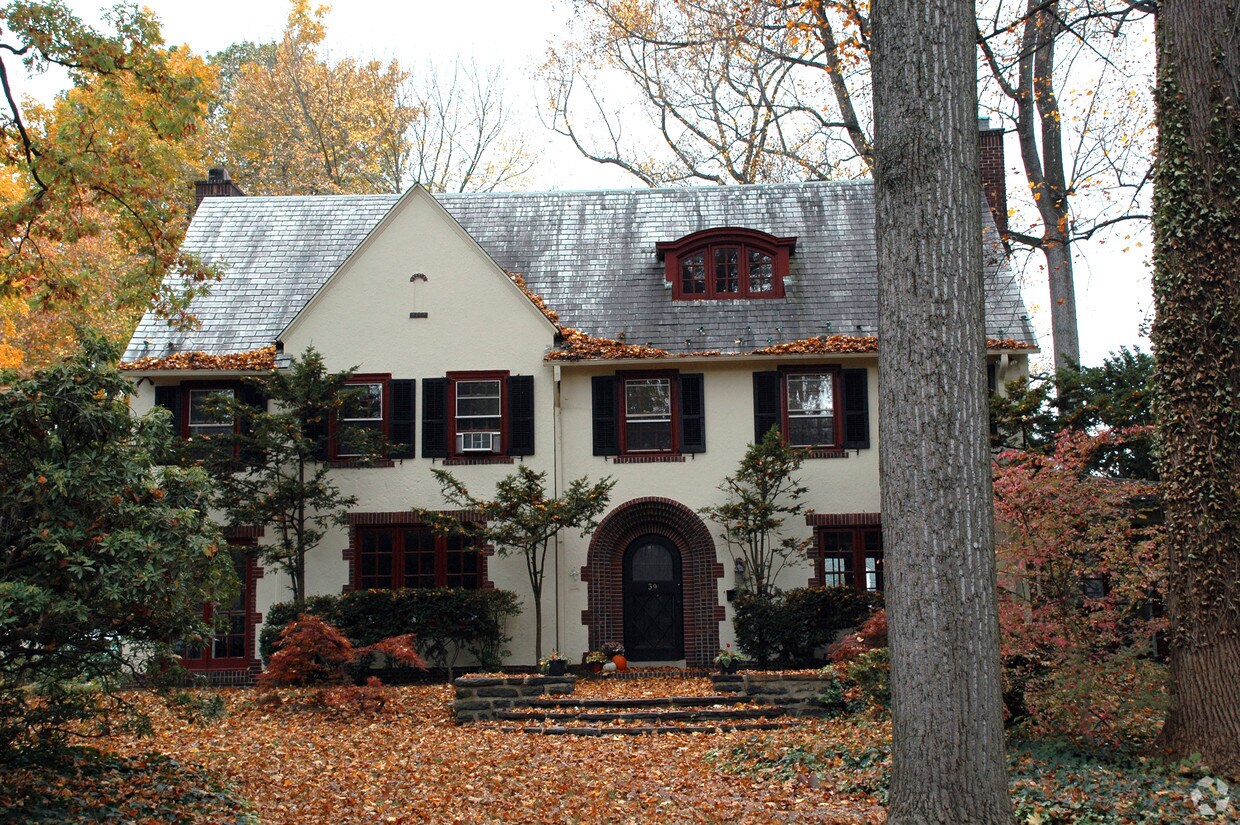 Building Photo - 39 Berwick Rd