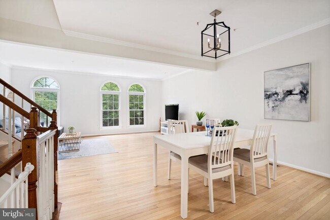 Foto del edificio - 9821 Tiffany Hill Ct