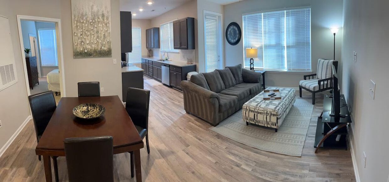 Foto principal - 1591 Millspring Dr