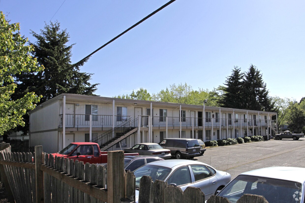 Primary Photo - Pheasant Court Apartments