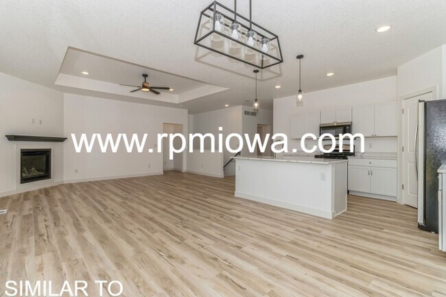 Foto del edificio - STUNNING HOME!! 4 Bed, 3 Bath Home in Altoona