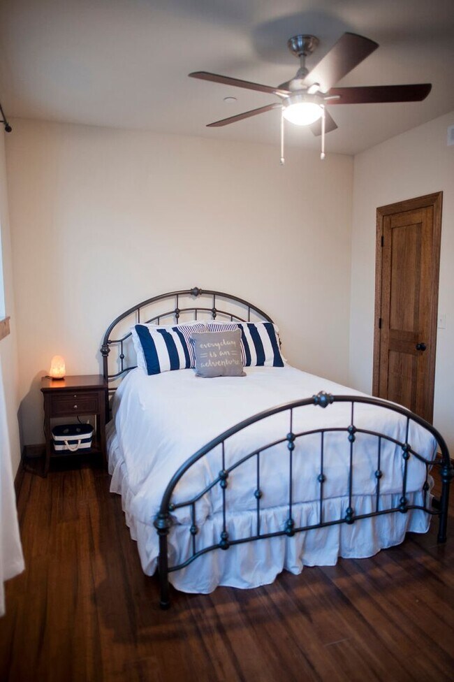 Building Photo - Beverly Lofts 102