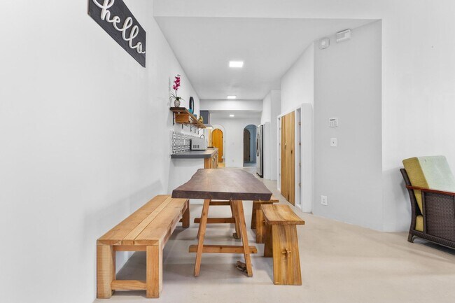 Foto del edificio - 3 Bedroom / 2.5 Bath Home with 20 Acres of...