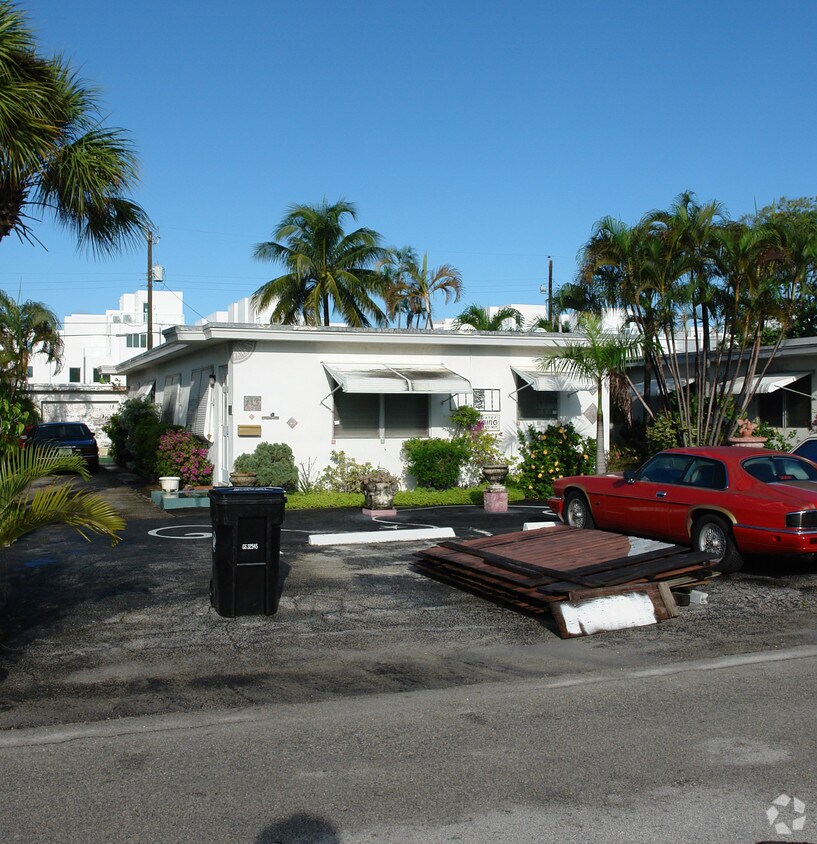 Foto principal - 715-717 NE 5th Ave