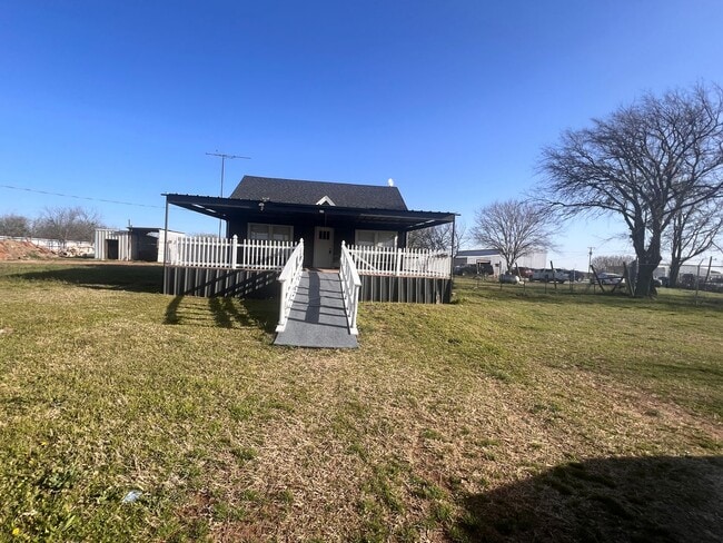 Building Photo - 3506 CR 920