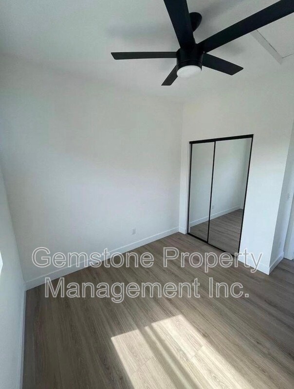 Foto del edificio - 6252 Stewart St