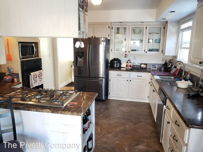 Foto del edificio - 2 br, 1 bath House - 1179 San Benito Street