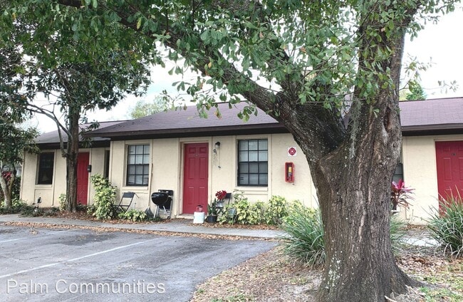 Foto del edificio - 207 N Pinewood Ave