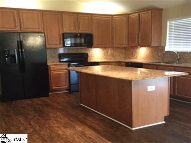 Foto del edificio - 135 Crescent Creek Ct