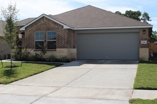 Building Photo - 215 Rockbridge Dr
