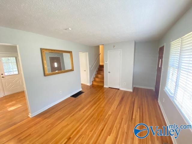Building Photo - 5008 NW Stag Run Cir