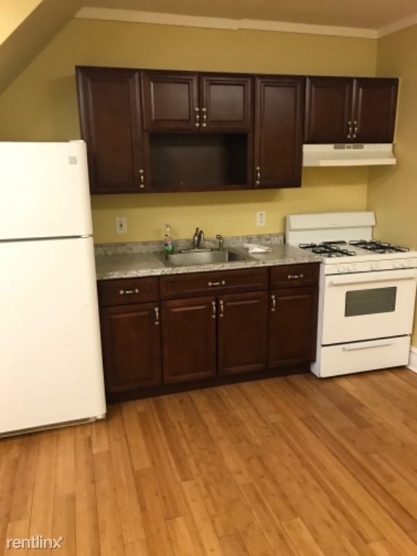 Building Photo - 1 br, 1 bath Apartment - 2725 E Allegheny Ave