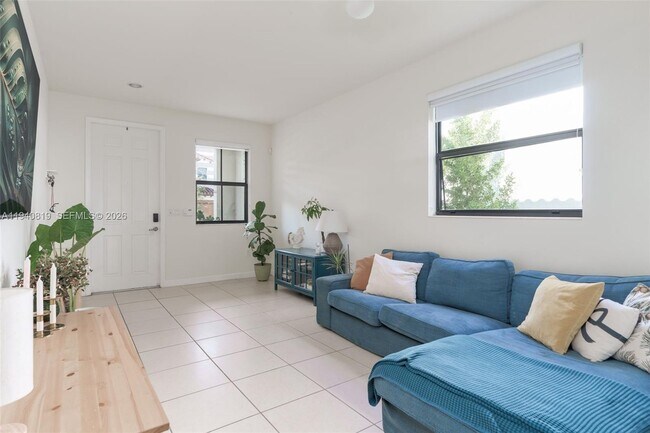 Foto del edificio - 8885 NW 102nd Ct