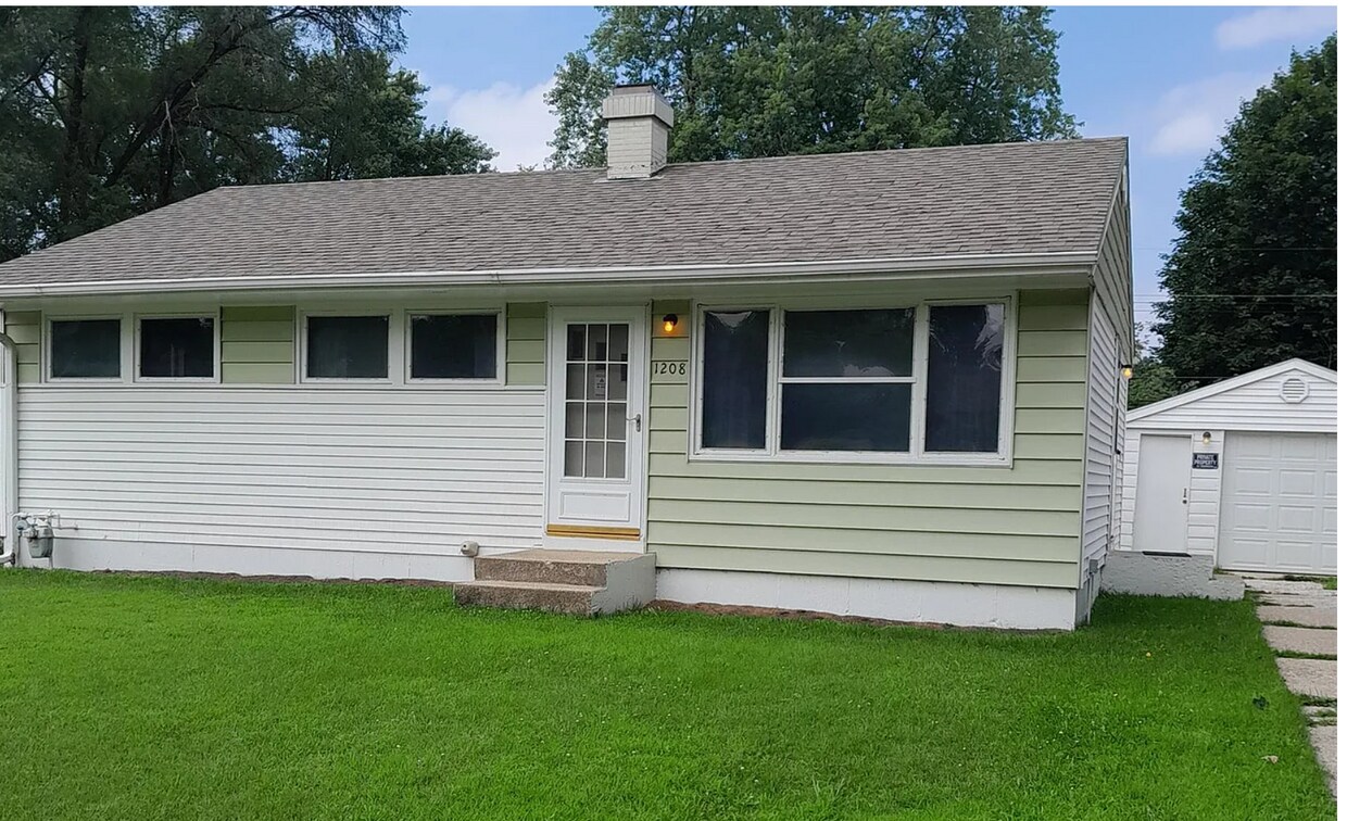 Foto principal - 1208 Drexel Blvd