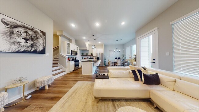 Foto del edificio - 8439 Berry Brush Ln