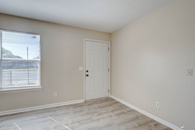 Foto del edificio - 3722 Burnham Way