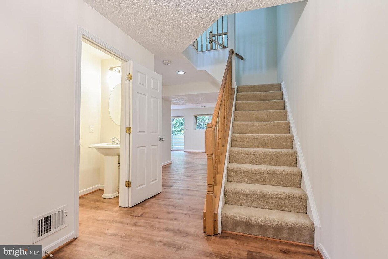 8373 Millwood Dr, West Springfield, VA 22152 Townhome Rentals in West