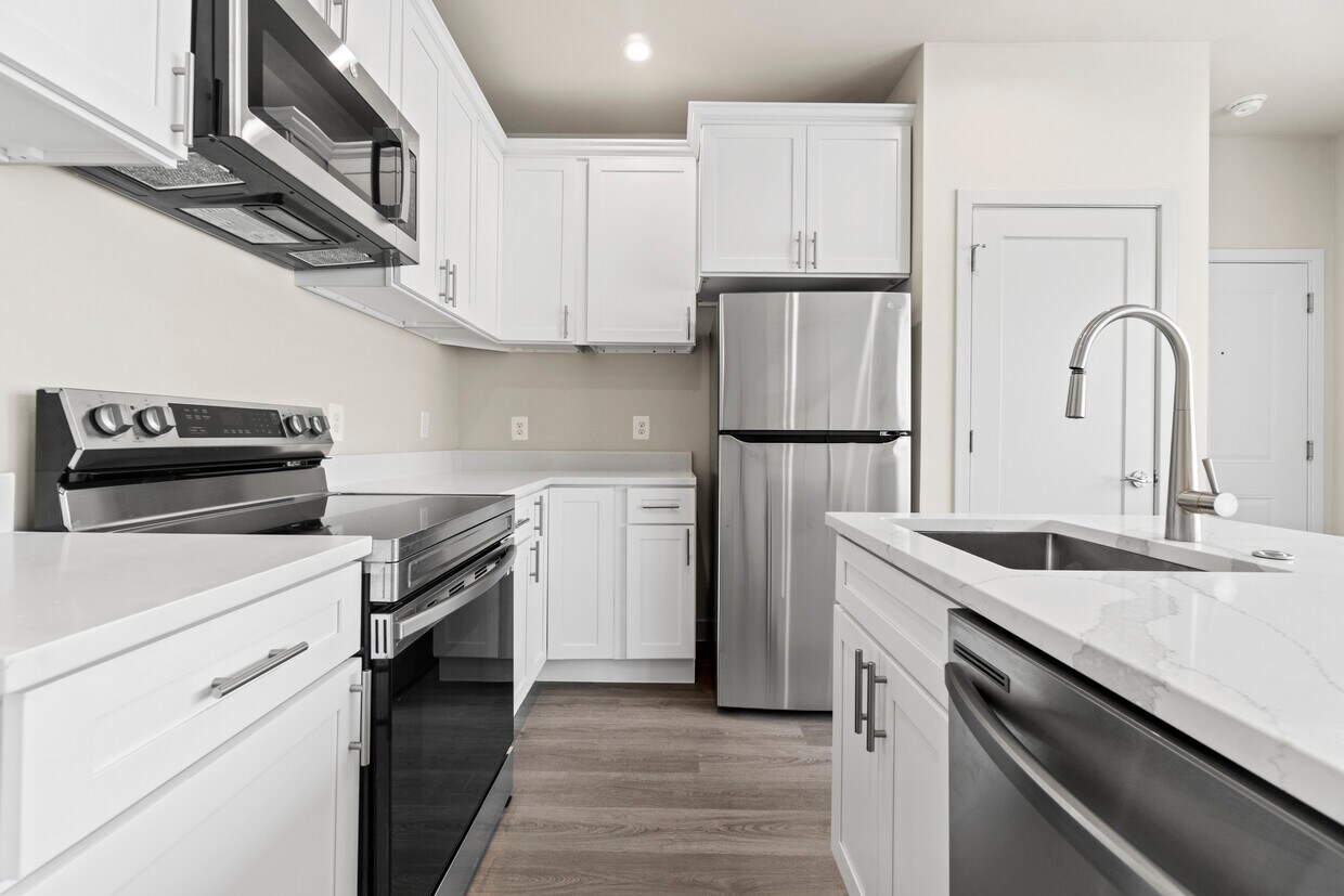 Foto principal - 1735 28th St SE