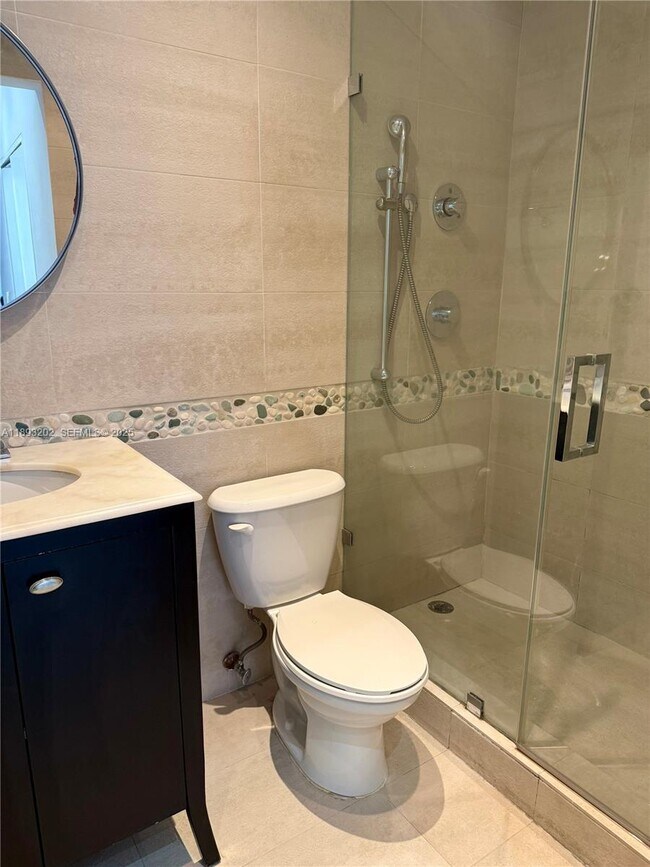 Foto del edificio - 540 Brickell Key Dr